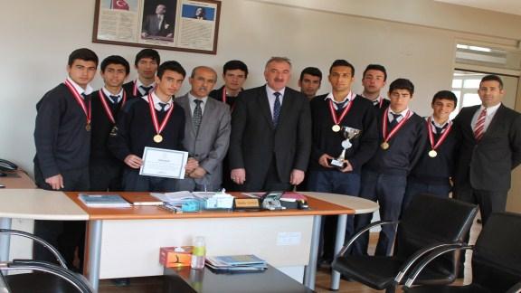 İlçemiz Futsal Genç Erkekler Kategorisinde Mersin Şampiyonu Oldu.