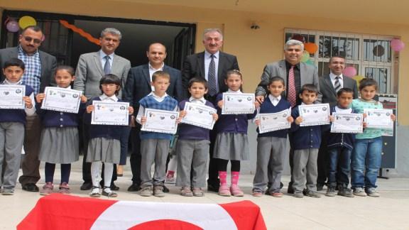 İlçemiz Yenitaşkent Yusuf Bayık İlkokulu/Ortaokulunda Değerler Eğitimi belge töreni yapıldı.