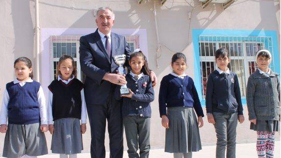 Müdürümüz Sayın Adem ŞİMŞEK  Boks ve Folklör Yarışmalarında Birincilik Kazanan Okulları Yerinde Ziyaret Etti