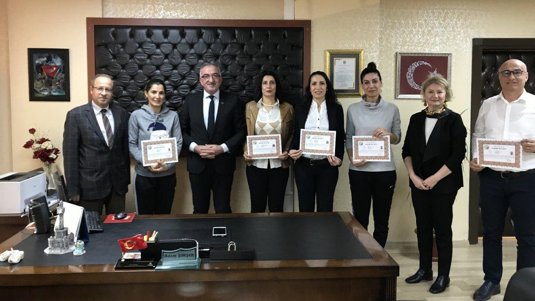 Öğretmenler Kupası Türkiye İkincisi İlçemiz Basketbol Takımı Müdürümüzü Makamında Ziyaret Etti