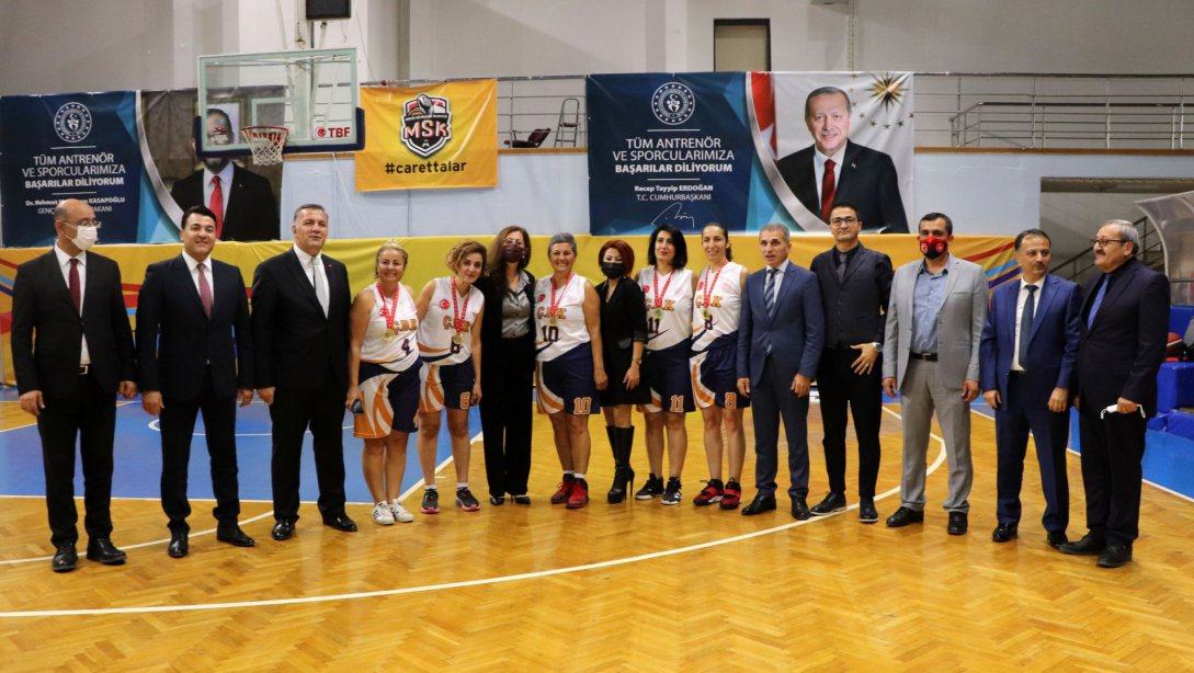 24 Kasım Öğretmenler Günü Kadınlar Basketbol Turnuvasında Şampiyonuz
